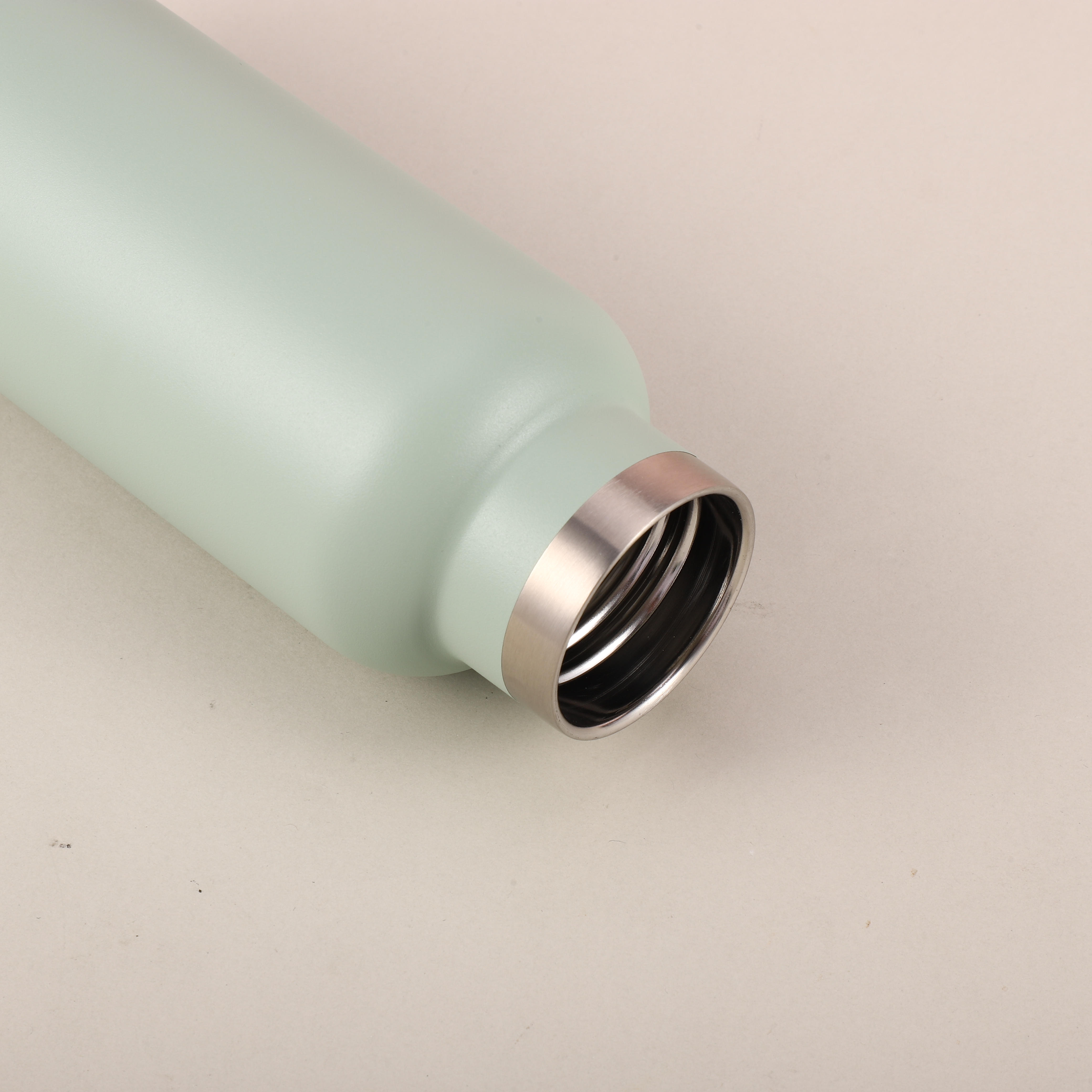 New Arrival Wholesale Custom logo Color Vacuum Thermos Cup Sports Stainless Steel Water Bottle with Lid Rope for Hiking Camping
