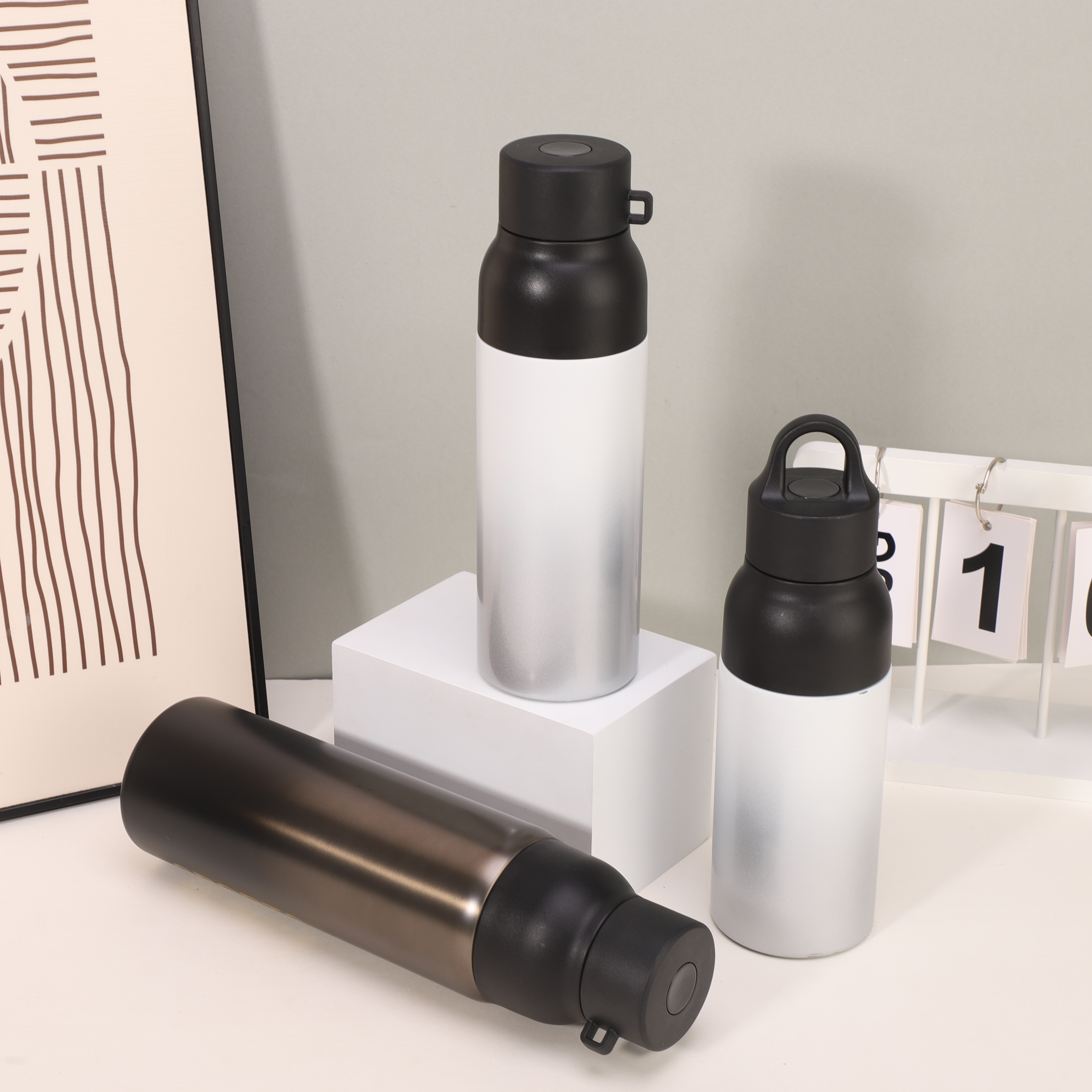 Hot Sales Wholesale Custom logo Vacuum Thermos Stainless Steel Sports Water Bottle with Lid for Travel Hiking